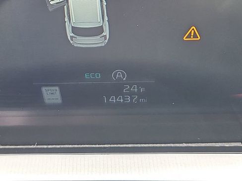 Certified 2024 Kia Telluride LX image 12