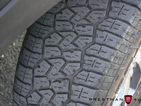 Used 2023 Ford Bronco Sport Badlands image 11