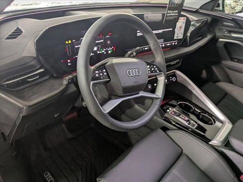 New 2025 Audi Q5 Premium Plus image 3