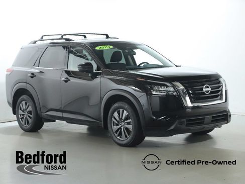 Certified 2024 Nissan Pathfinder SV AWD/4WD image 1