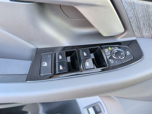 New 2026 BMW 530i w/ Premium Package image 29