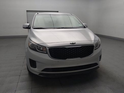 Used 2018 Kia Sedona LX w/ LX Essentials Premium Package FWD image 14