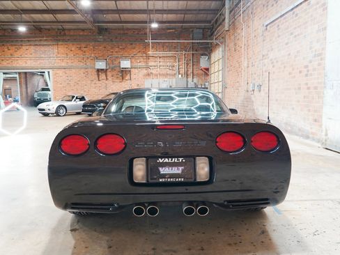 Used 2002 Chevrolet Corvette Z06 w/ Memory Pkg RWD image 13