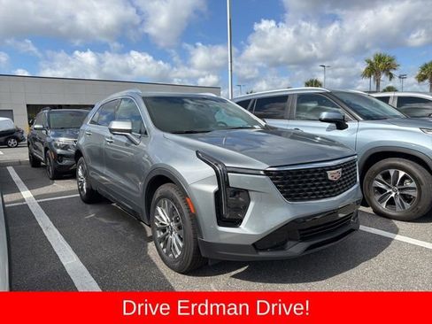 Used 2025 Cadillac XT4 Premium Luxury AWD/4WD image 1