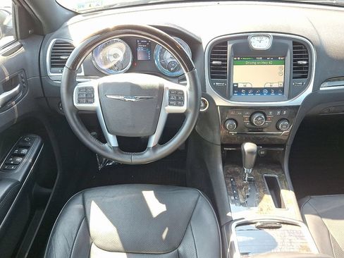 Used 2012 Chrysler 300 C RWD image 12