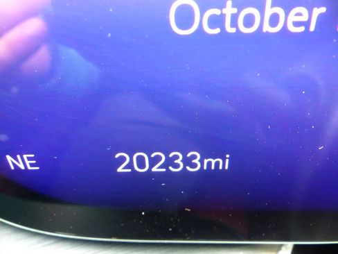 Used 2024 Buick Envision Sport Touring image 35