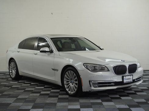 Used 2013 BMW 740Li xDrive w/ Executive Pkg AWD/4WD image 8