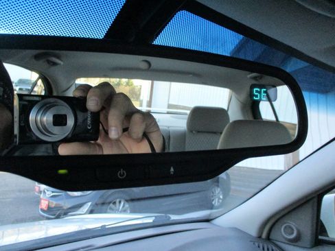 Used 2006 Chevrolet Malibu LT image 40