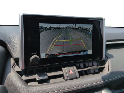 Used 2025 Toyota RAV4 XLE w/ Convenience Package AWD/4WD image 16