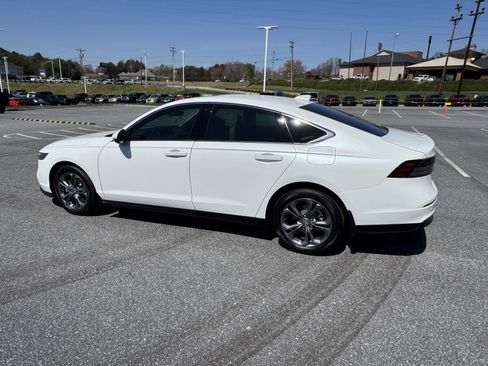 New 2025 Honda Accord EX-L image 7