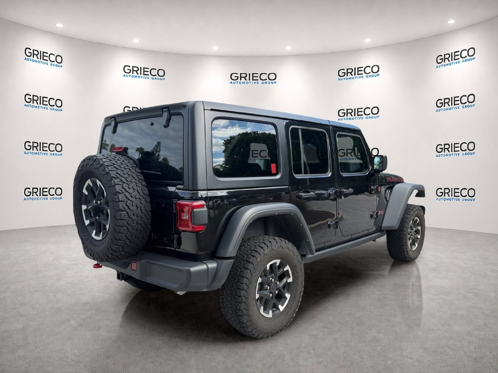 Used 2025 Jeep Wrangler Unlimited Rubicon AWD/4WD image 7