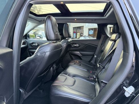 Used 2021 Jeep Cherokee Limited AWD/4WD image 13