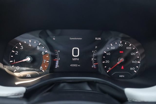 Used 2025 Jeep Compass Limited AWD/4WD image 13