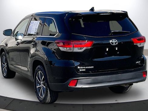 Used 2019 Toyota Highlander XLE image 7
