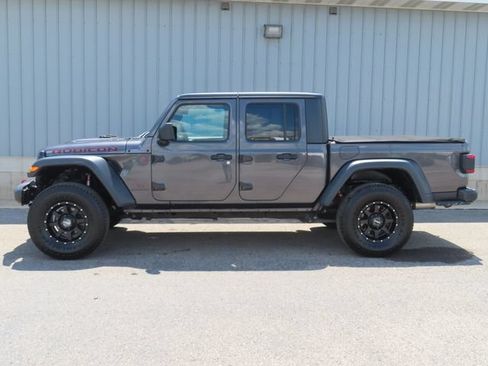 Used 2020 Jeep Gladiator Rubicon w/ Dual Top Group AWD/4WD image 8