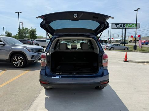 Used 2014 Subaru Forester 2.5i AWD/4WD image 12