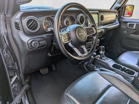 Used 2021 Jeep Wrangler Unlimited Sahara AWD/4WD image 10