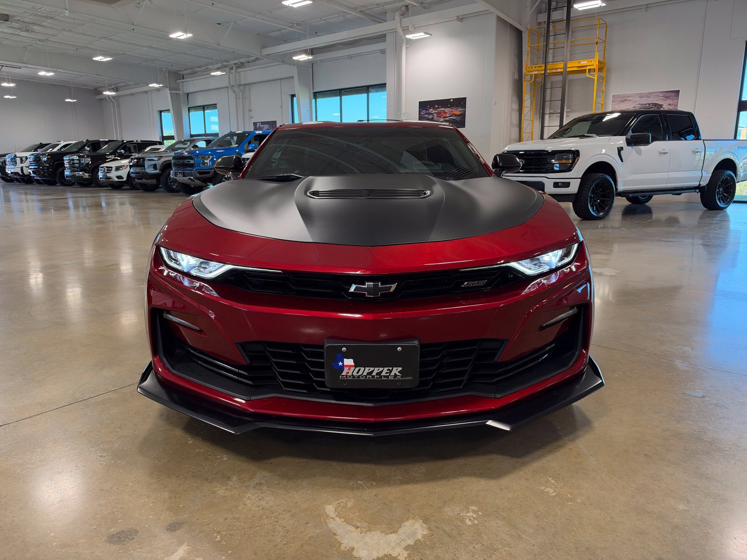 Used 2023 Chevrolet Camaro SS RWD image 2