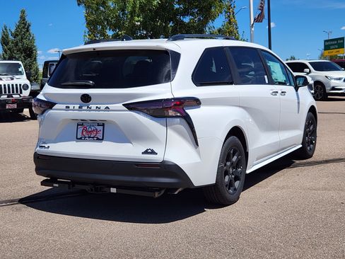 New 2026 Toyota Sienna XLE Woodland Edition AWD/4WD image 3