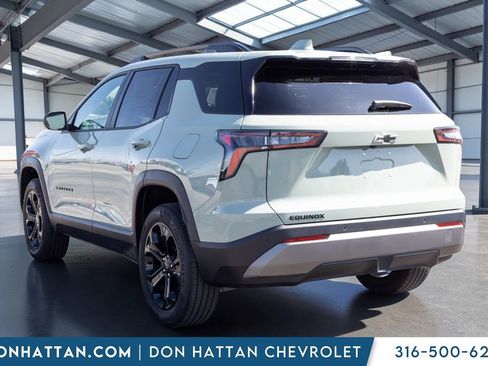 New 2026 Chevrolet Equinox LT w/ Midnight Edition FWD image 19