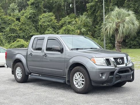 Used 2020 Nissan Frontier SV RWD image 25