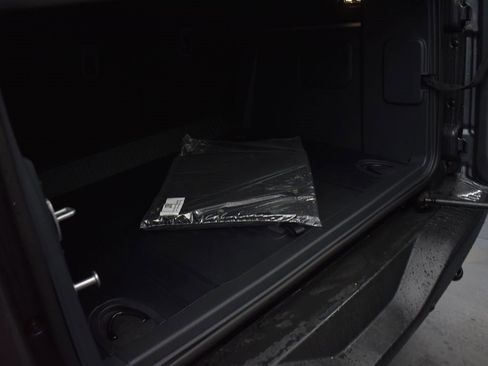 New 2025 Ford Bronco Badlands image 14