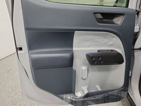 New 2025 Ford Maverick XLT image 9