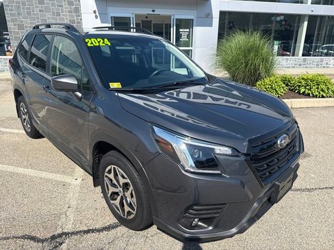 Used 2024 Subaru Forester Premium AWD/4WD image 7
