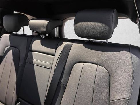 New 2026 Mercedes-Benz GLB 250 4MATIC image 24