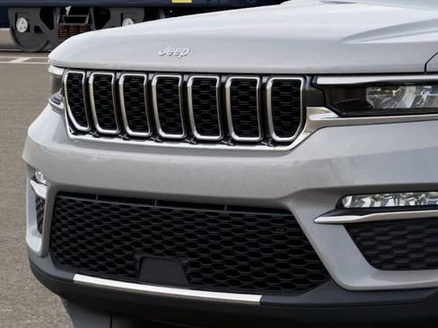 New 2025 Jeep Grand Cherokee Limited image 11