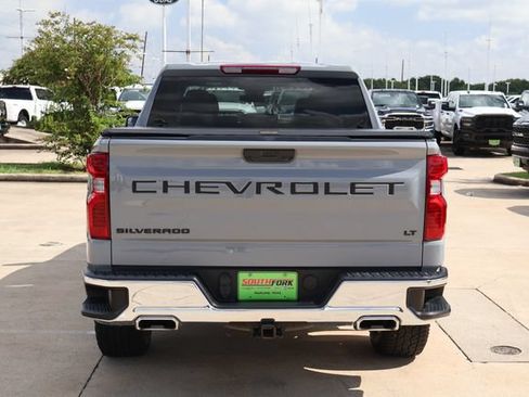 Used 2024 Chevrolet Silverado 1500 LT AWD/4WD image 5
