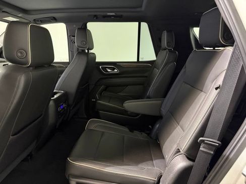 Used 2021 Chevrolet Tahoe Premier w/ Premium Package AWD/4WD image 25