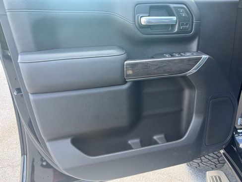 Used 2020 Chevrolet Silverado 2500 LTZ w/ LTZ Convenience Package AWD/4WD image 22