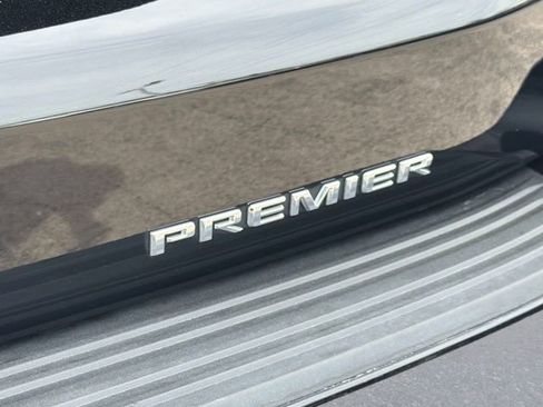 Used 2023 Chevrolet Tahoe Premier AWD/4WD image 12