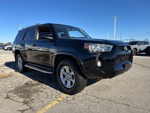 Used 2018 Toyota 4Runner SR5 image 8