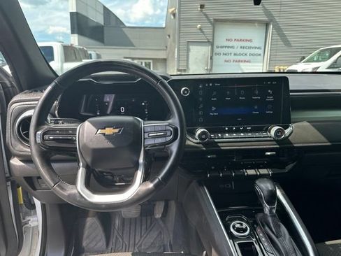 Used 2023 Chevrolet Colorado LT w/ LT Convenience Package AWD/4WD image 16