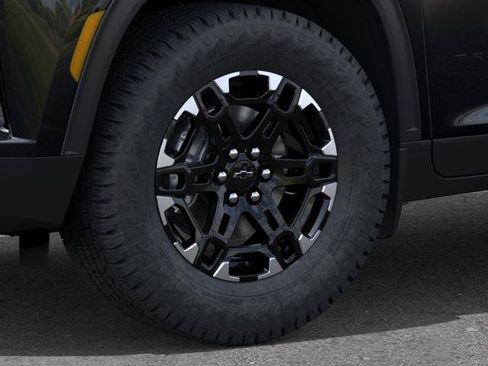 New 2027 Chevrolet Traverse Z71 w/ LPO, Floor Liner Package AWD/4WD image 33