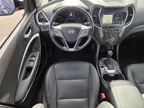Used 2017 Hyundai Santa Fe Limited image 14