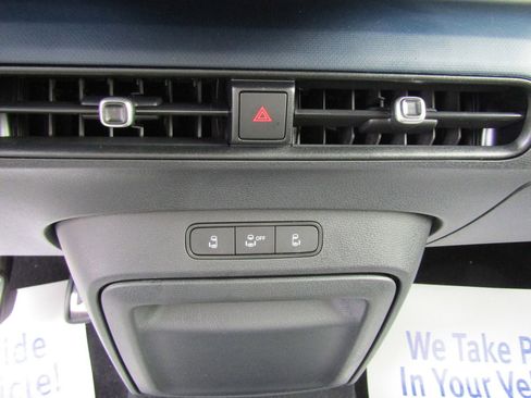 New 2025 Volkswagen ID. Buzz Pro S image 30