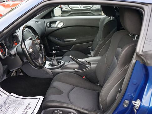 Used 2016 Nissan 370Z Coupe image 14