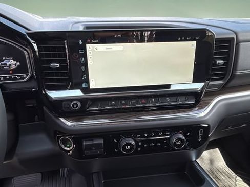 Used 2024 Chevrolet Silverado 1500 LT Trail Boss w/ Convenience Package II AWD/4WD image 24