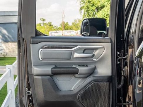 Used 2021 RAM 1500 Big Horn RWD image 33