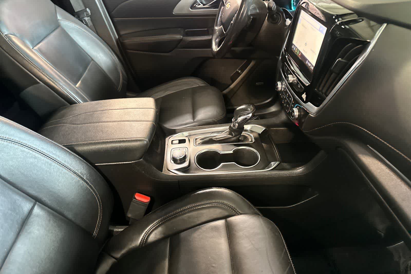 Used 2021 Chevrolet Traverse LT w/ LT Premium Package AWD/4WD image 34