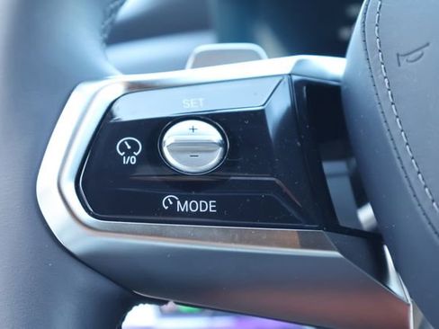 Used 2024 BMW 760i xDrive w/ Executive Package AWD/4WD image 26