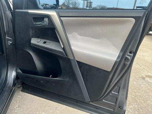 Used 2014 Toyota RAV4 XLE w/ Preferred Accessory Package image 19