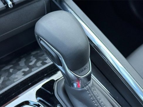 New 2025 GMC Canyon Elevation w/ Convenience Package image 24