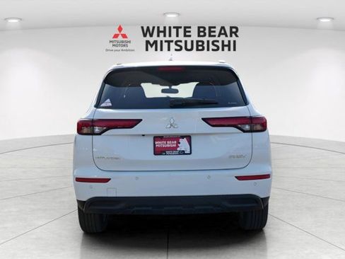 Used 2025 Mitsubishi Outlander ES AWD/4WD image 6