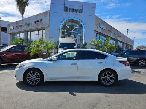 Used 2018 Nissan Altima 2.5 SR w/ SR Special Edition image 4