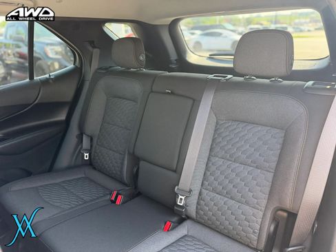 Used 2019 Chevrolet Equinox LT AWD/4WD image 17