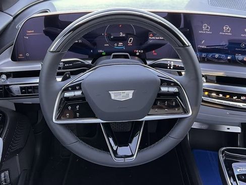 New 2026 Cadillac Lyriq Luxury image 11